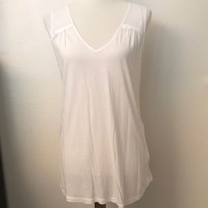Banana Republic Tunic Tank Top in White Size M